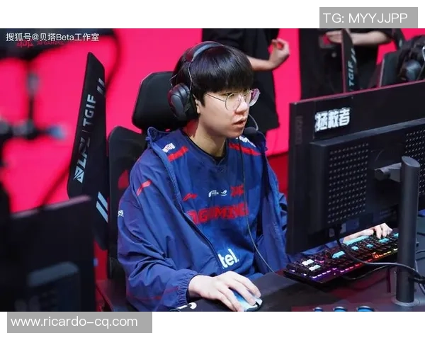 DOTA2热议JDG战队配合引发争议玩家与解说各执己见