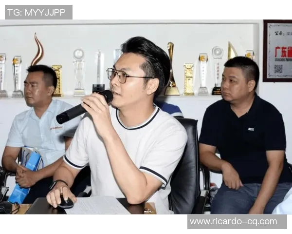 深圳篮球队意识对比分析：战术执行与团队协作的深度探讨